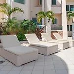 Ξενοδοχείο Flamingo Boutique