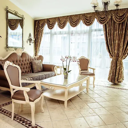 Flamingo Boutique 4* Адехе