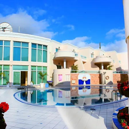 Flamingo Boutique 4* 아데제