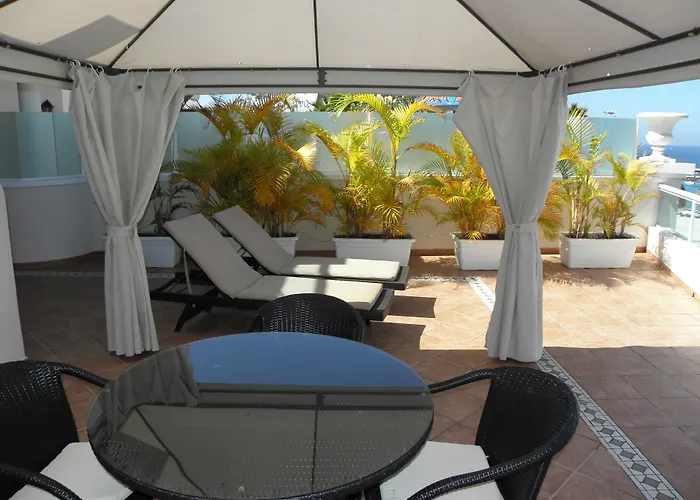 Ξενοδοχείο Flamingo Boutique 4*