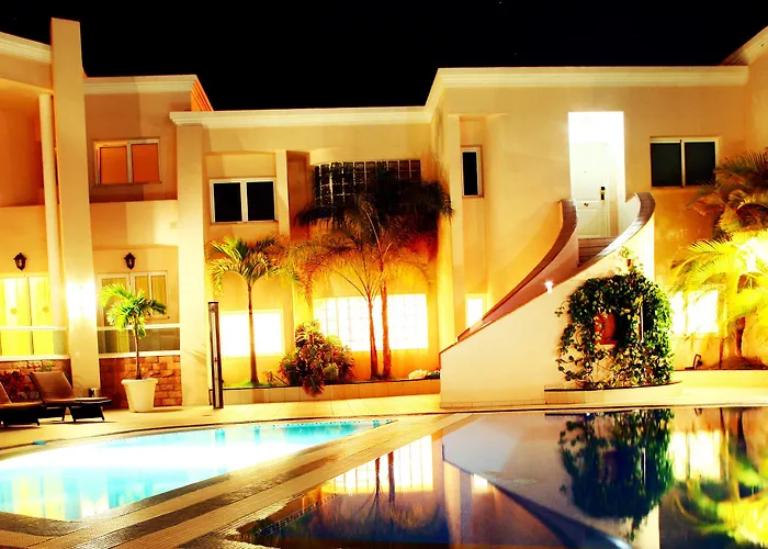 Ξενοδοχείο Flamingo Boutique 4*