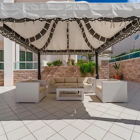 Flamingo Boutique アデヘ