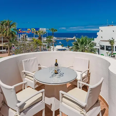 מלון Flamingo Boutique 4*