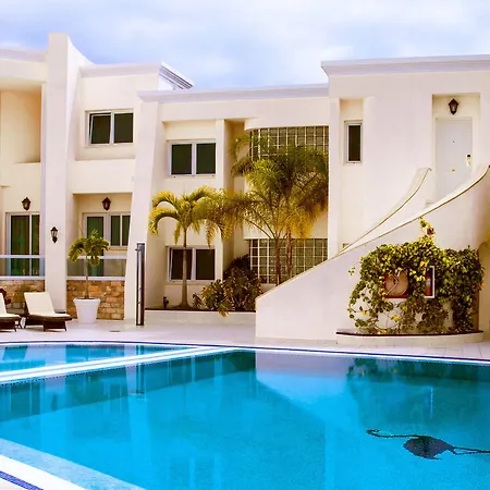 Flamingo Boutique 4*