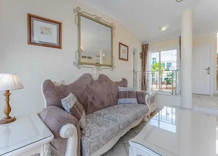 Flamingo Boutique Costa Adeje (Tenerife)