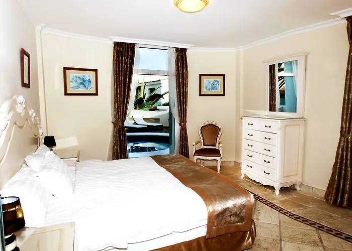 Flamingo Boutique Hotel