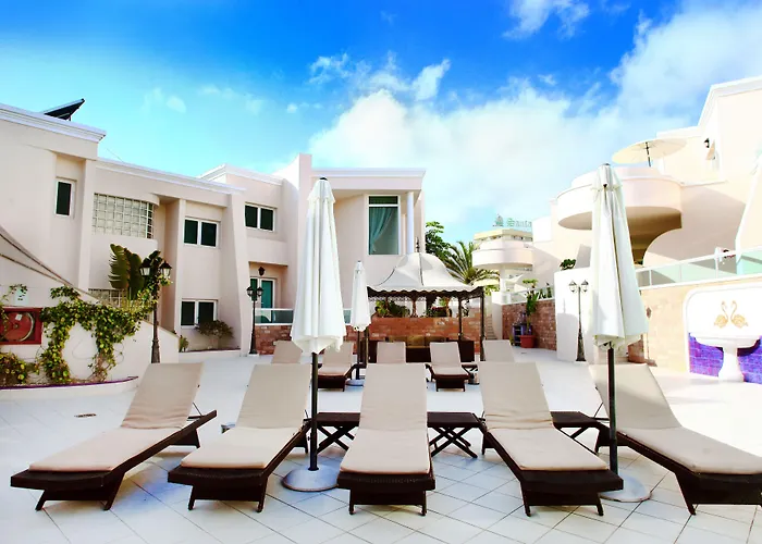 Flamingo Boutique Адехе