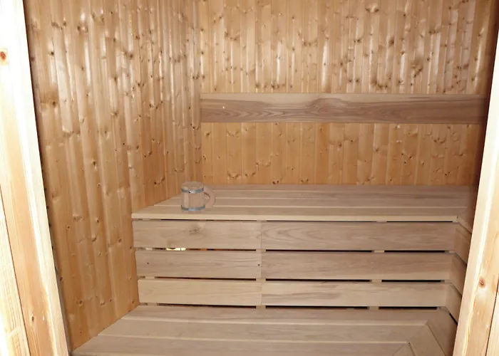 Flamingo Boutique Отель Адехе