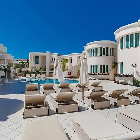 Flamingo Boutique アデヘ