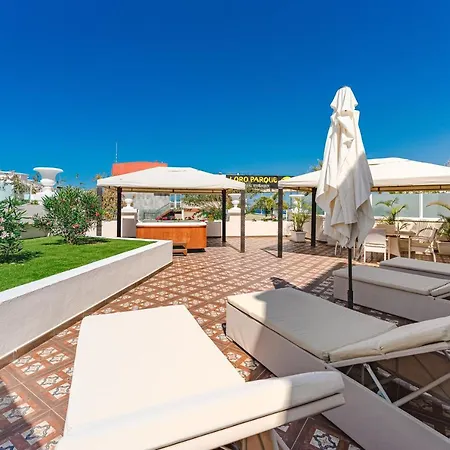 Flamingo Boutique Hotel
