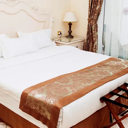 Flamingo Boutique Отель Адехе