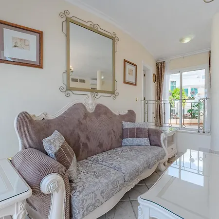 Flamingo Boutique アデヘ